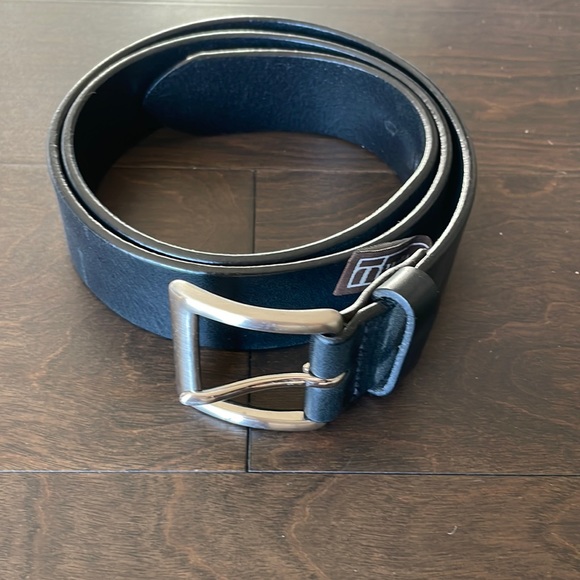 Classic Trafalgar Sportfino Leather Belt - Picture 1 of 5
